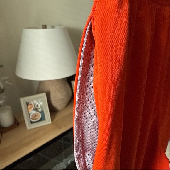 Under Armour Boy’s Orange/blue Drawstring W/pockets Active Loose Shorts Youth M - Picture 6 of 8